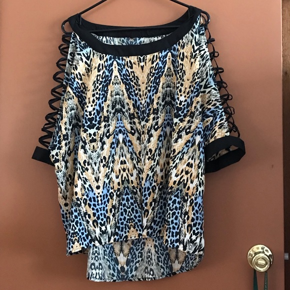 Tops - Cold Shoulder Leopard Print Blouse